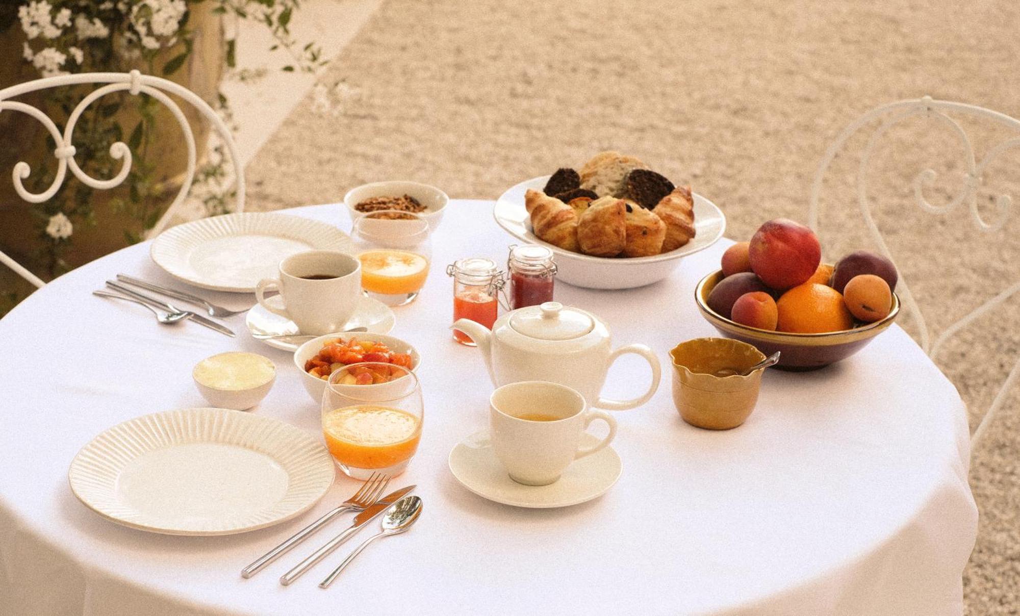 Le Galinier Lourmarin, A Beaumier Guesthouse Luaran gambar